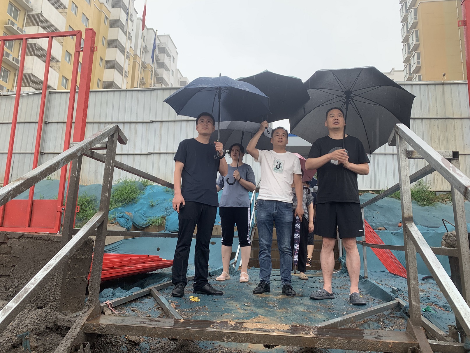 “強化督導檢查，築牢安全之(zhī)堤”城投集團開展防汛督導檢查