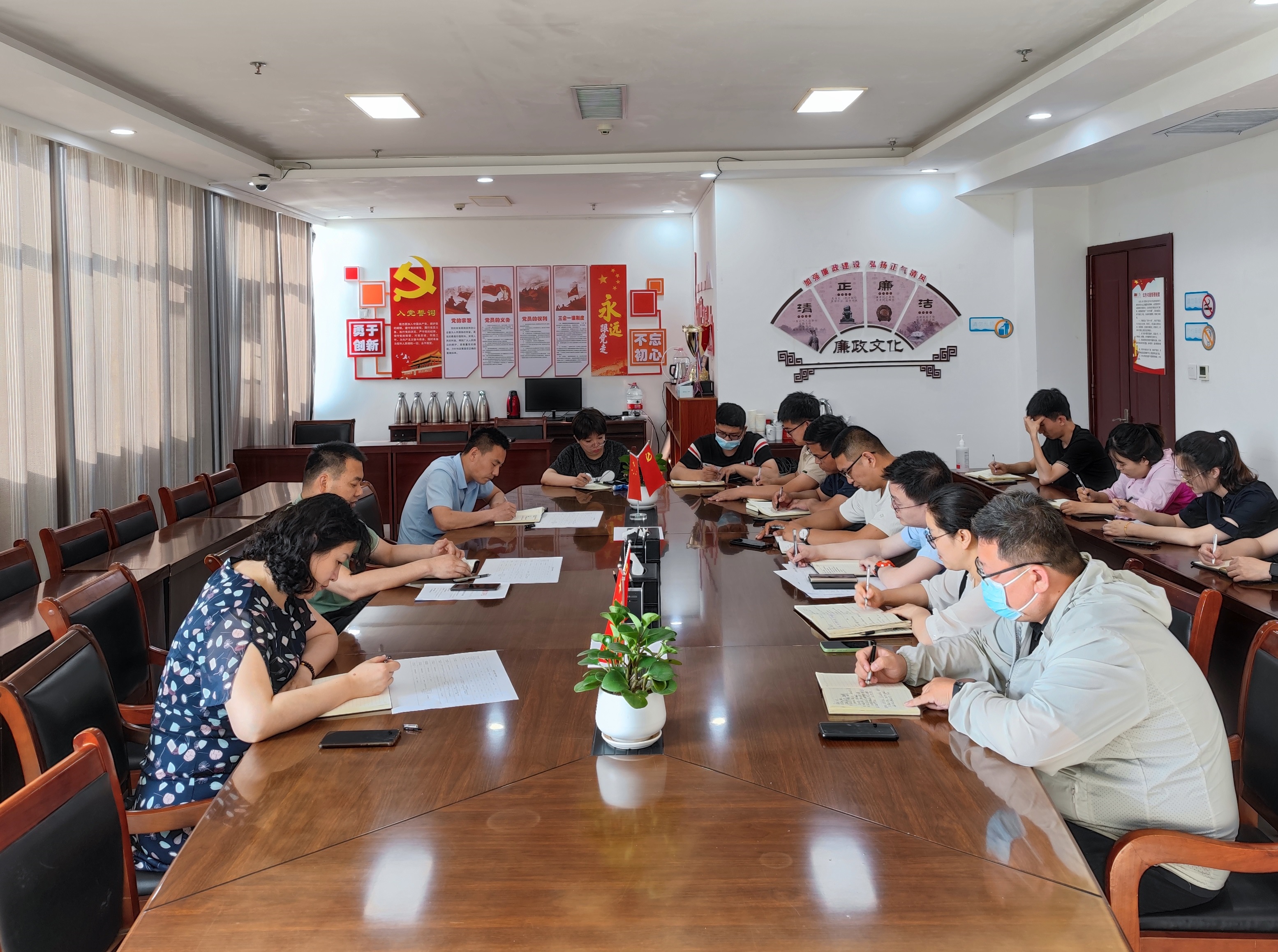 城投集團加壓推進 堅決落實重點工作