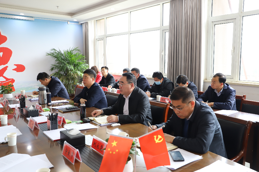 李傑到(dào)城投集團調研指導工作